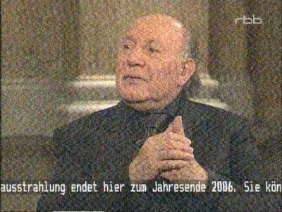 rbb_fernsehen_2006/12/21 23:29
Laufband zur Analog-Abschaltung rbb Fernsehen Höhbeck K35 am 21.12.2006
Schlüsselwörter: TV analog Abschaltung Laufband rbb Höhbeck