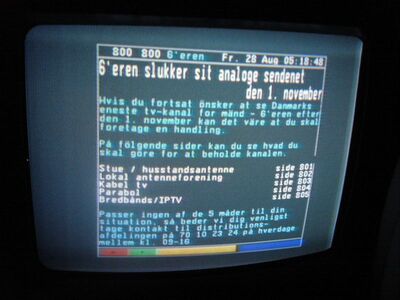 2009_08_28_HWI1_009.JPG
Teletext 6'eren,  Boxer Intro, Åbenrå 1 (Røde Kro), K64. Hinweise zur Analog-Abschaltung
Schlüsselwörter: TV Tropo Überreichweite DVB-T Dänemark Danmark Denmark TV2 Zulu VT Teletext Tekst TV ATO Abschaltung analog