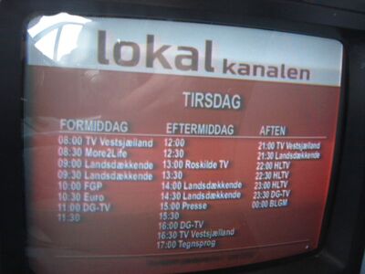 2012_04_12_PCH1_008.JPG
"Lokalkanalen" (sog. "sendevirksamhede" = Zusammenschluss mehrerer nichtkommerzieller TV-Anbieter auf einem Programmplatz), DIGI TV 1, SFN Nakskov/Vordingborg, K58. Die Sendepläne außerhalb der Sendezeit beinhalten die zeitliche Aufteilung des Programmplatzes
Schlüsselwörter: TV Tropo Überreichweite DVB-T DTT digital Lokalkanalen DIGI 1 Dänemark Danmark Nakskov Vordingborg K58