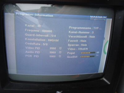 2013_10_07_PCH1_006.JPG
TP Emitel Mux-3, Szczecin, K48:
Statt TVP Info sendet nur noch das Regionalstudio Szczecin.
Dieses wird vom Receiver beim Einlesen auf Platz 3 gelegt
Schlüsselwörter: TV DX Tropo Überreichweite DVB-T DTT digital terrestrisch Polen Polska Emitel Mux-3 TVP Szczecin K48