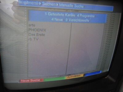 2014_08_04_PCH1_005.JPG
Radio bremen Boquet, SFN Bremen/Bremerhaven/Umland, K22. "rb TV" ist das NDR Fernsehen mit Regionalmagazin "Buten und Binnen"
Schlüsselwörter: TV DX Tropo Überreichweite DVB-T DTT digital UHF RB Radio Bremen K22 Suchlauf