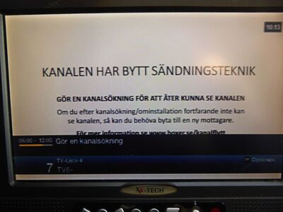 2021_10_29_PCH1_082.JPG
Px-Kennung "TV 6*" mit Hinweistafel, Teracom Nät 2 Skåne, SFN Skåne Län, K25. Mit der "MPEG-4-Migration" wechselte "TV 6" in das Nät 3 und ist seitdem verschlüsselt.
Schlüsselwörter: TV DX Tropo Überreichweite digital DVB-T MPEG2 Hinweistafel Schweden Sverige Teracom Nät 2 Skåne Län K25