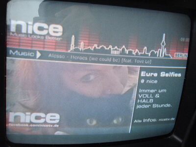 2015_02_07_PCH2_003.JPG
nice (Visual radio), MABB MUx3, SFN Berlin, K39. Noch mehr Selfies, bitte ...
Schlüsselwörter: TV DX Tropo Überreichweite DVB-T DTT digital UHF nice Visual Radio MABB Mux3 Berlin K39