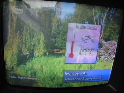 2015_06_26_PCH2_010.JPG
RAN 1 (Dessauer Lokal-TV), Regionalbouquet Dessau-Bitterfeld-Wolfen, Dessau, K54. Nanu, noch in 4:3 ?
Schlüsselwörter: TV DX Tropo Überreichweite DVB-T DTT digital UHF Sachsen-Anhalt RAN1 Lokalfernsehen Wolfen Bitterfeld Dessau K54