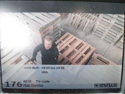 2016_05_31_PCH2_009.JPG
rbb Berlin, rbb Mux 1, SFN Berlin, K27. Auch diesen Morgen war dieses Paket stärker als das ZDF-Paket aus NDS-Nordost
Schlüsselwörter: TV DX Tropo Überreichweite DVB-T DTT digital UHF rbb Berlin K27