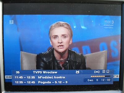 2016_12_05_PCH2_040.JPG
TVP 3 Wroclaw, TP Emitel Mux-3 Wroclaw, SFN Sniezne Kotly/Opoczno, K49. Der Maximum T-1300 zeigt das Bild im richtigen Format, hat aber Schwierigkeiten mit dem Zeichensatz im EPG
Schlüsselwörter: TV DX Tropo Überreichweite DVB-T DTT digital UHF MPEG-4 Polen Polska TVP3 Wroclaw TP Emitel Mux3 Sniezne Kotly Opoczno K49