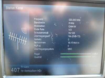 2017_05_29_PCH2_014.JPG
Sendeparameter hr Fernsehen HD, NDR Niedersachsen, SFN Hannover/Braunschweig, K40v. Unterscheidet sich vom NDR-Paket aus HH/HL nur durch dieses eine Px, dort sendet stattdessen SWR HD
Schlüsselwörter: TV DX Tropo Überreichweite DVB-T2 DTT digital UHF HEVC NDR Niedersachsen Hannover Braunschweig K40