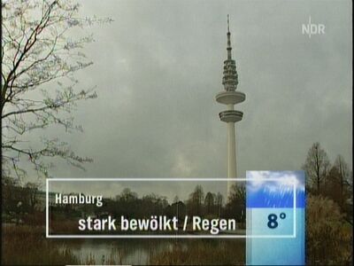 Heinrich-Hertz-Turm Hamburg, TV-Portät im NDR
Foto des Heinrich-Hertz-Turmes Hamburg, NDR Fernsehen, DAS vom 6. Dezember 2004
Schlüsselwörter: TV NDR Fernsehen Heinrich-Hertz-Turm Hamburg DAS Wetterbericht